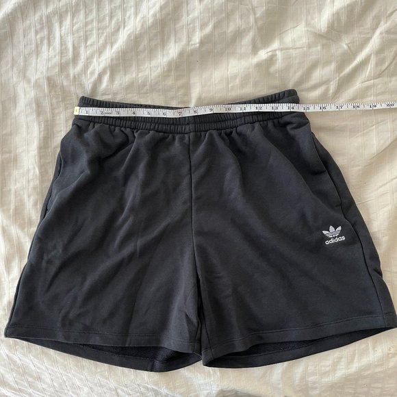 Comfy Adidas Shorts - Picture 3 of 6